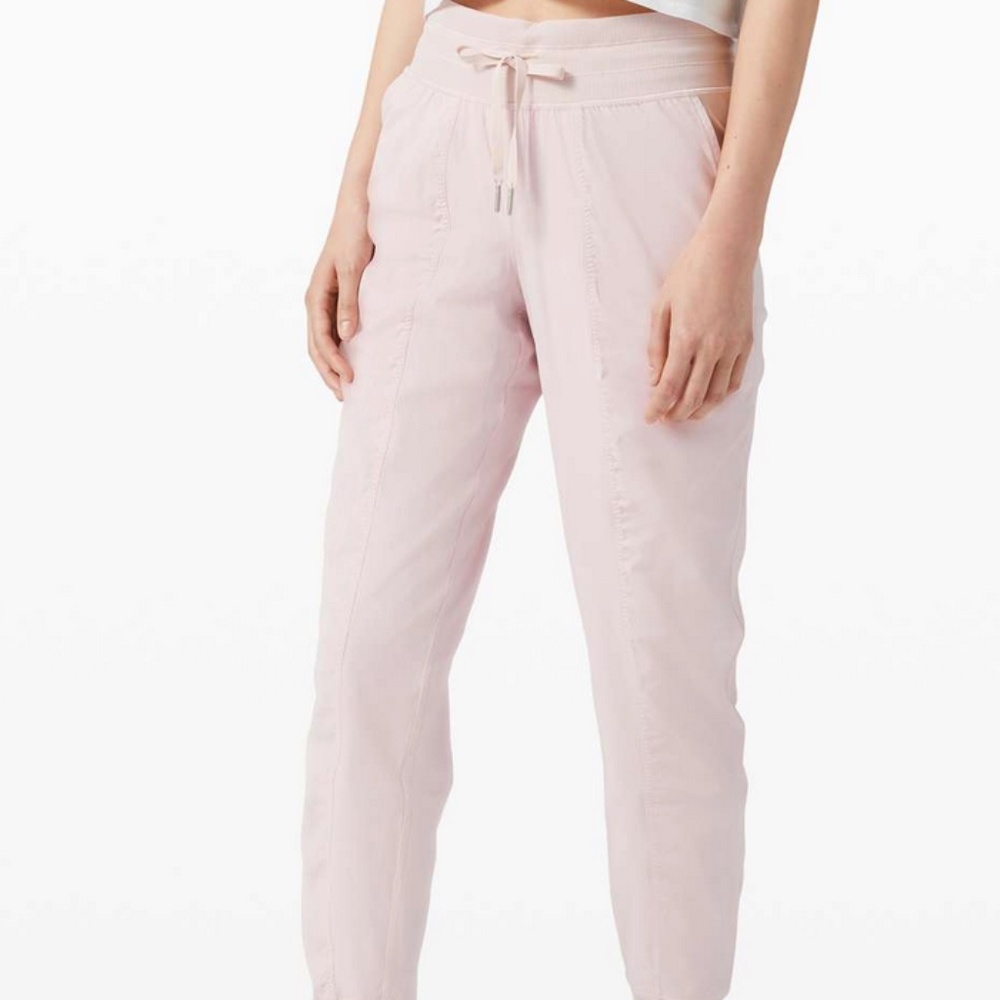 NWOT Lululemon Dance Studio Jogger